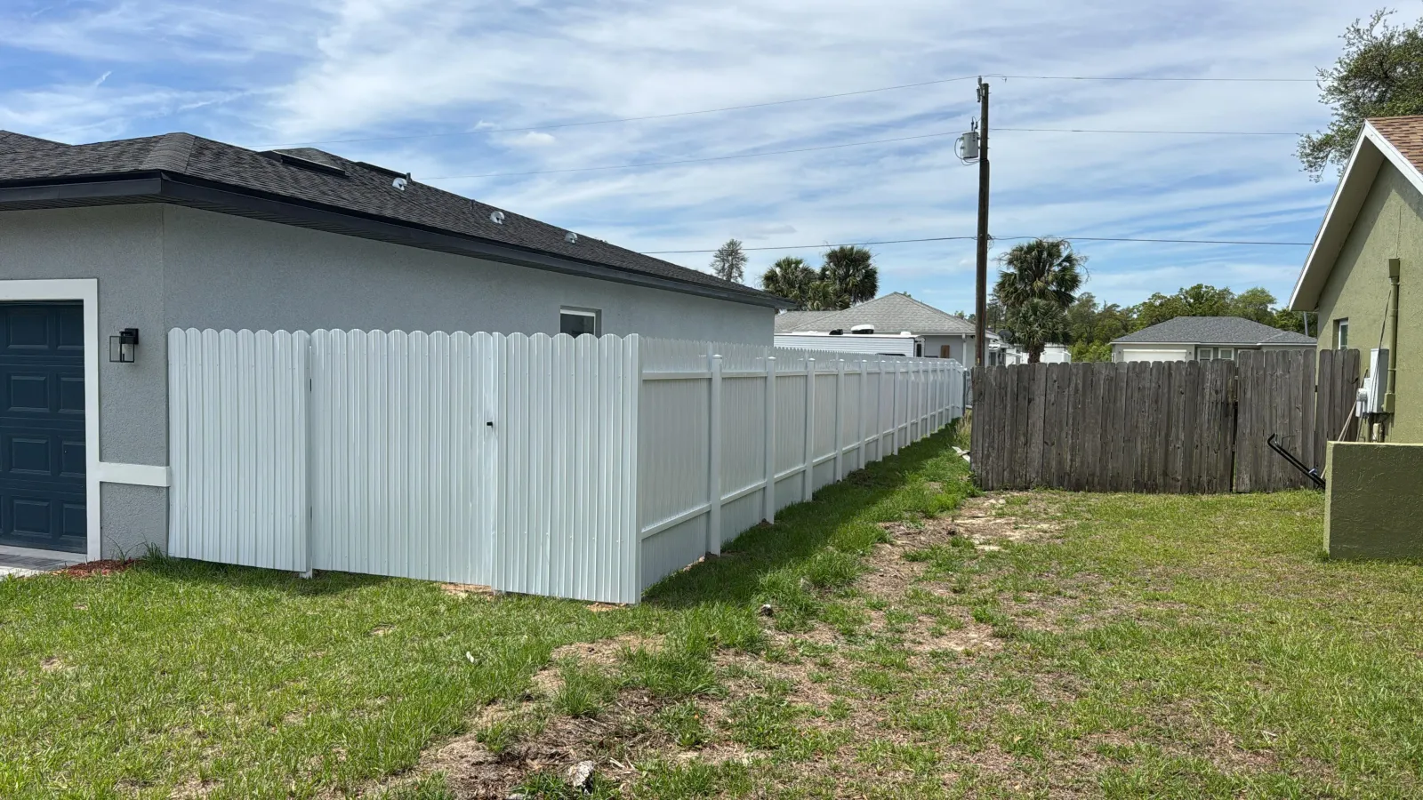 Durafence, white yard by Crystalline Home Improvement in Central Florida